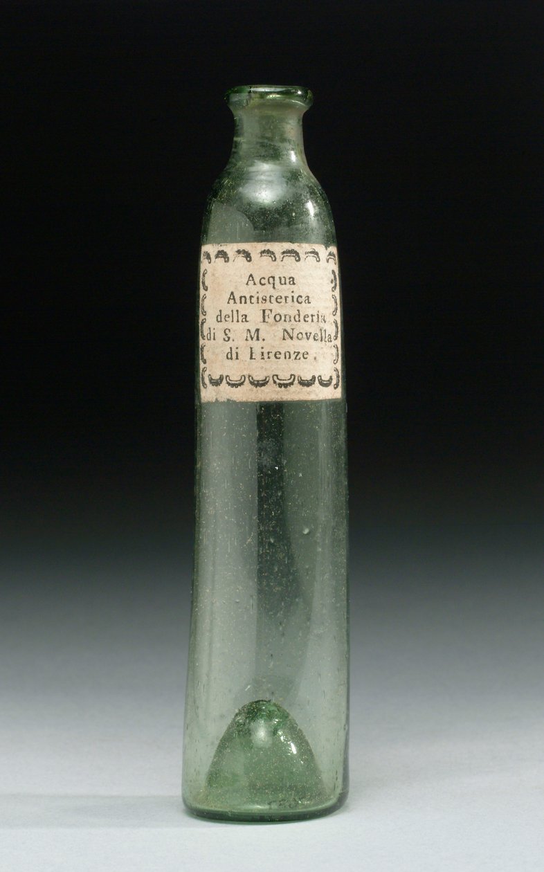 Fles die anti-hysterie water bevatte, van de Fonderia di Sua Altezza Reale, Officina Profumo, Farmaceutica di Santa Maria Novella, Florence, ca. 1850-1920 door School Italian