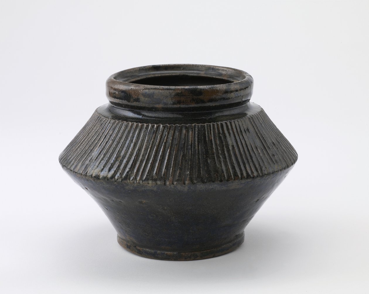 Pot, Tachikui, Hyogo prefectuur, Edo periode, eind 18e-midden 19e eeuw door Japanese School