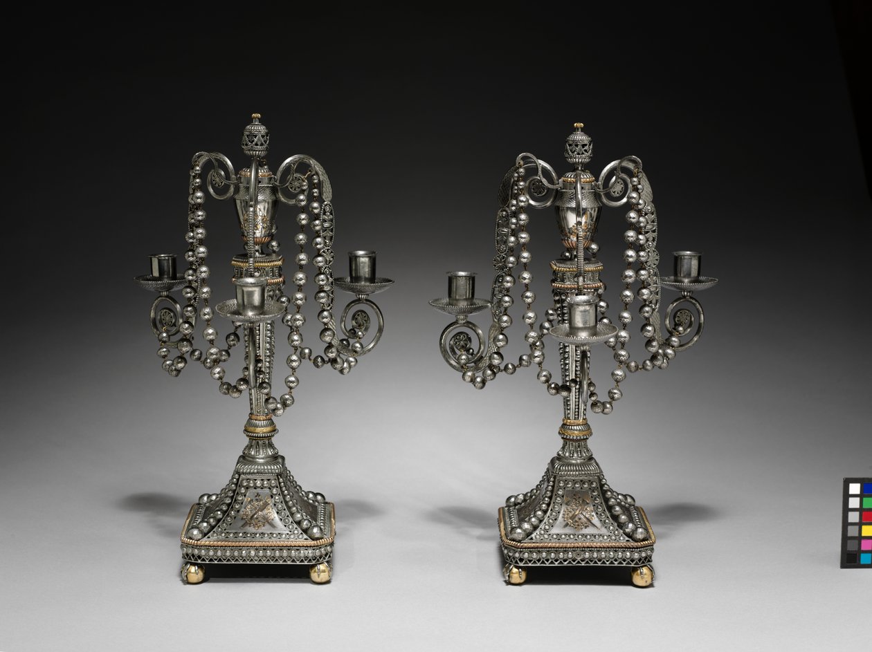 Paar kandelabers, c.1790-1795 door School Russian
