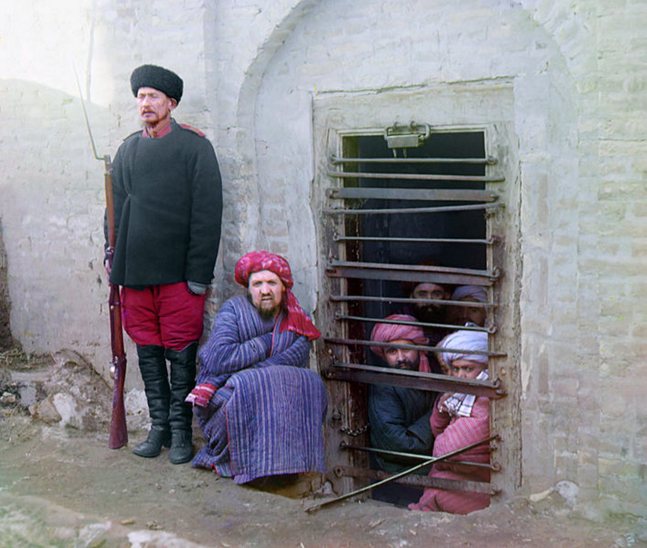 Een traditionele Centraal-Aziatische gevangenis, 1904 door Sergei Mikhailovich Prokudin Gorskii