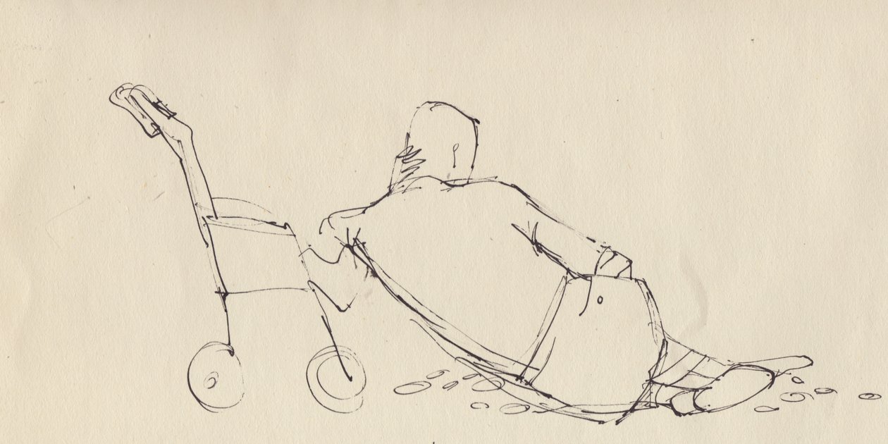 Man leunend tegen kinderwagen op het strand, ca. 1950 door Shirley Markham