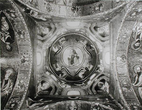 Detail van de koepel met de Christus Pantocrator in het midden door Sicilian School