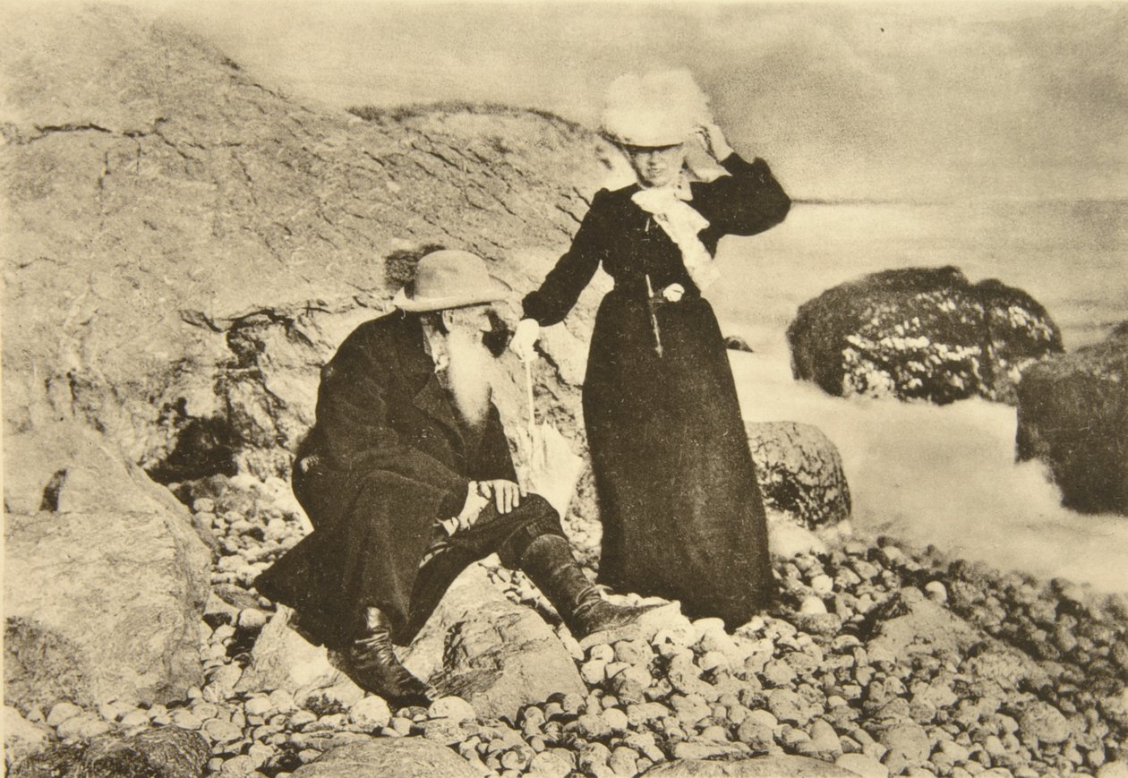 Russische auteur Leo Tolstoy en zijn vrouw Sophia aan de Zwarte Zee, Krim, Rusland, 1902 door Sophia Andreevna Tolstaya
