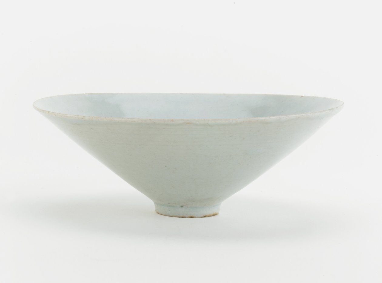 Kom met gegoten ontwerp van feniks en bloemen, ca. 1200 door Southern Song Dynasty Chinese School