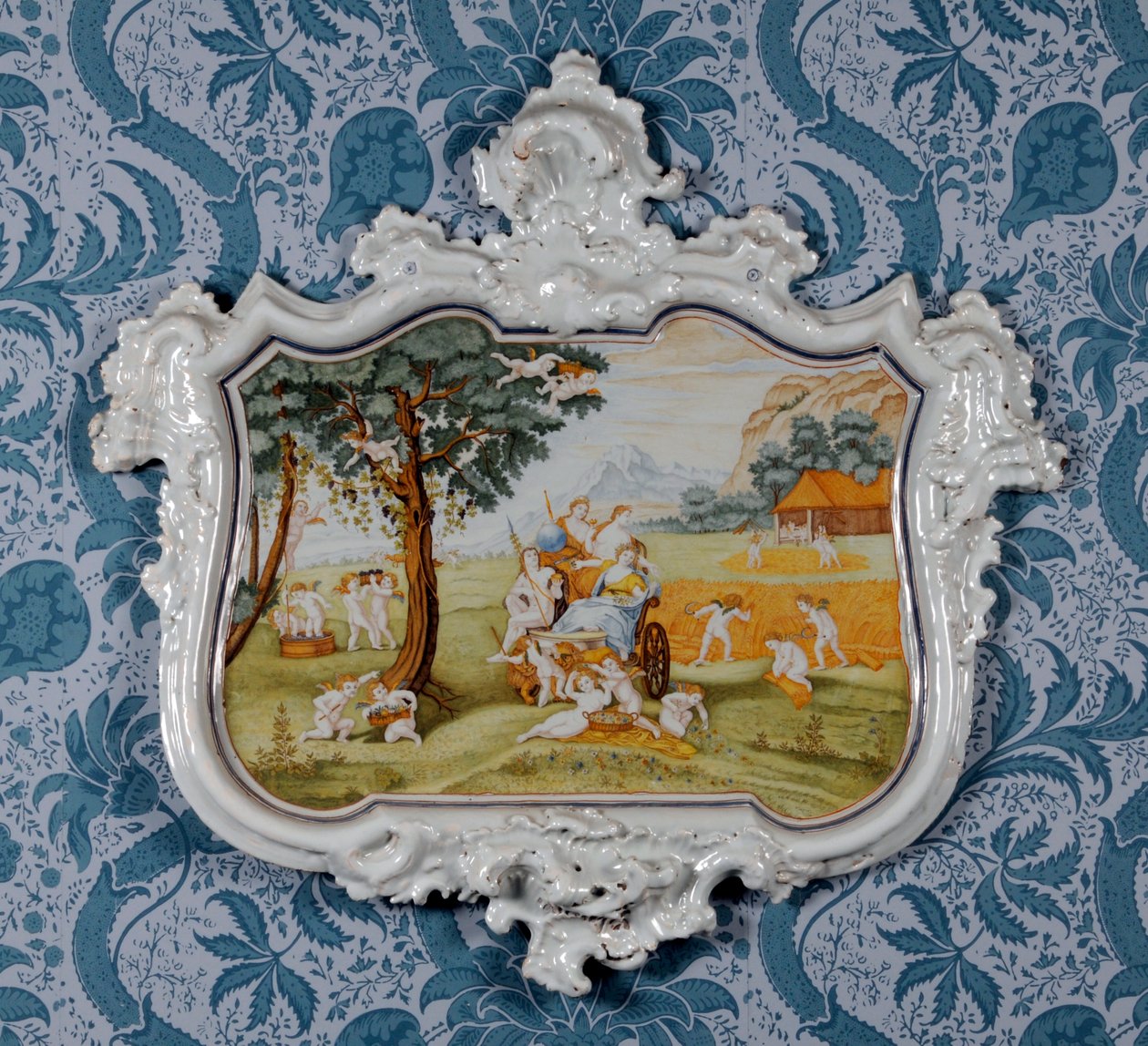 Wandplaat, Alcora Keramiekfabriek, c.1750 door Spanish School