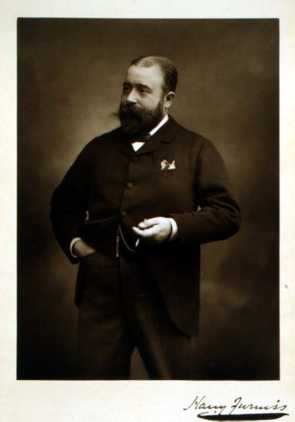 Harry Furniss (1854-1925), illustrator en karikaturist, portretfoto door Studio Walery