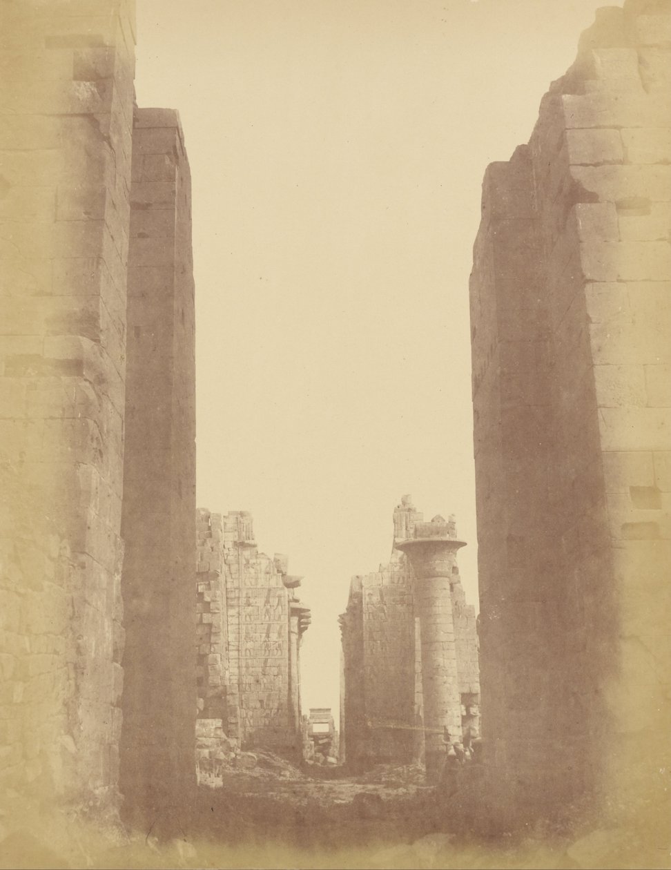 Karnak, Uitzicht door de Hypostyle Kamer door Théodule Devéria