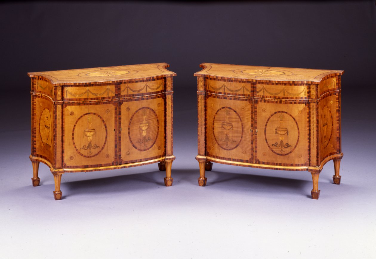 Een paar George III commodes door Thomas Chippendale