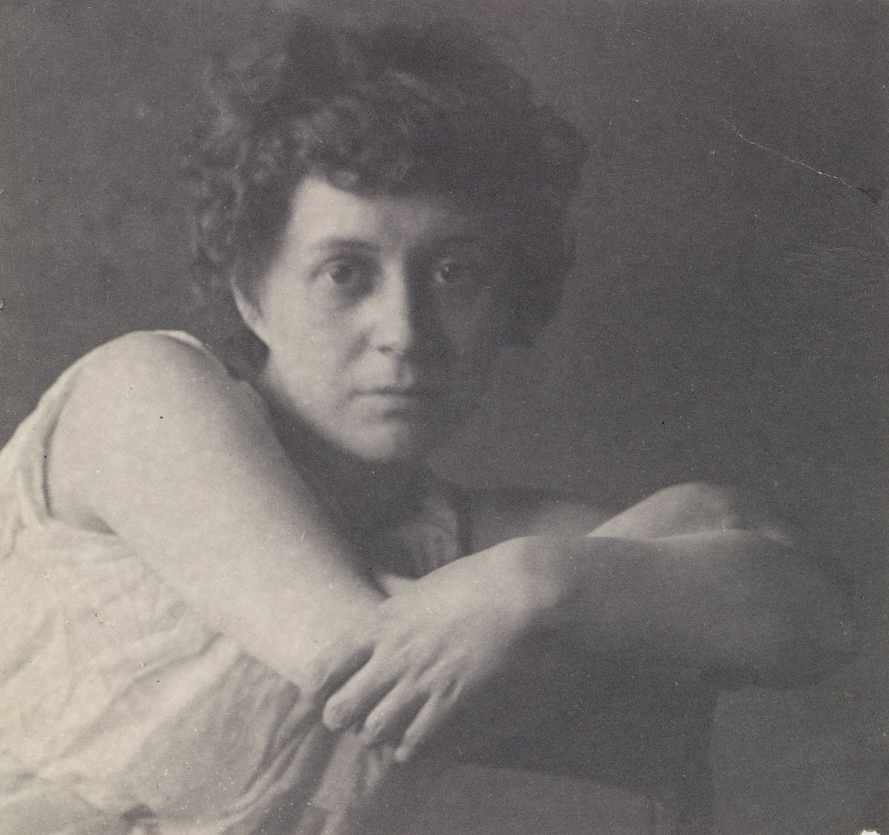 [Katherine Cook in klassieke klederdracht] door Thomas Eakins