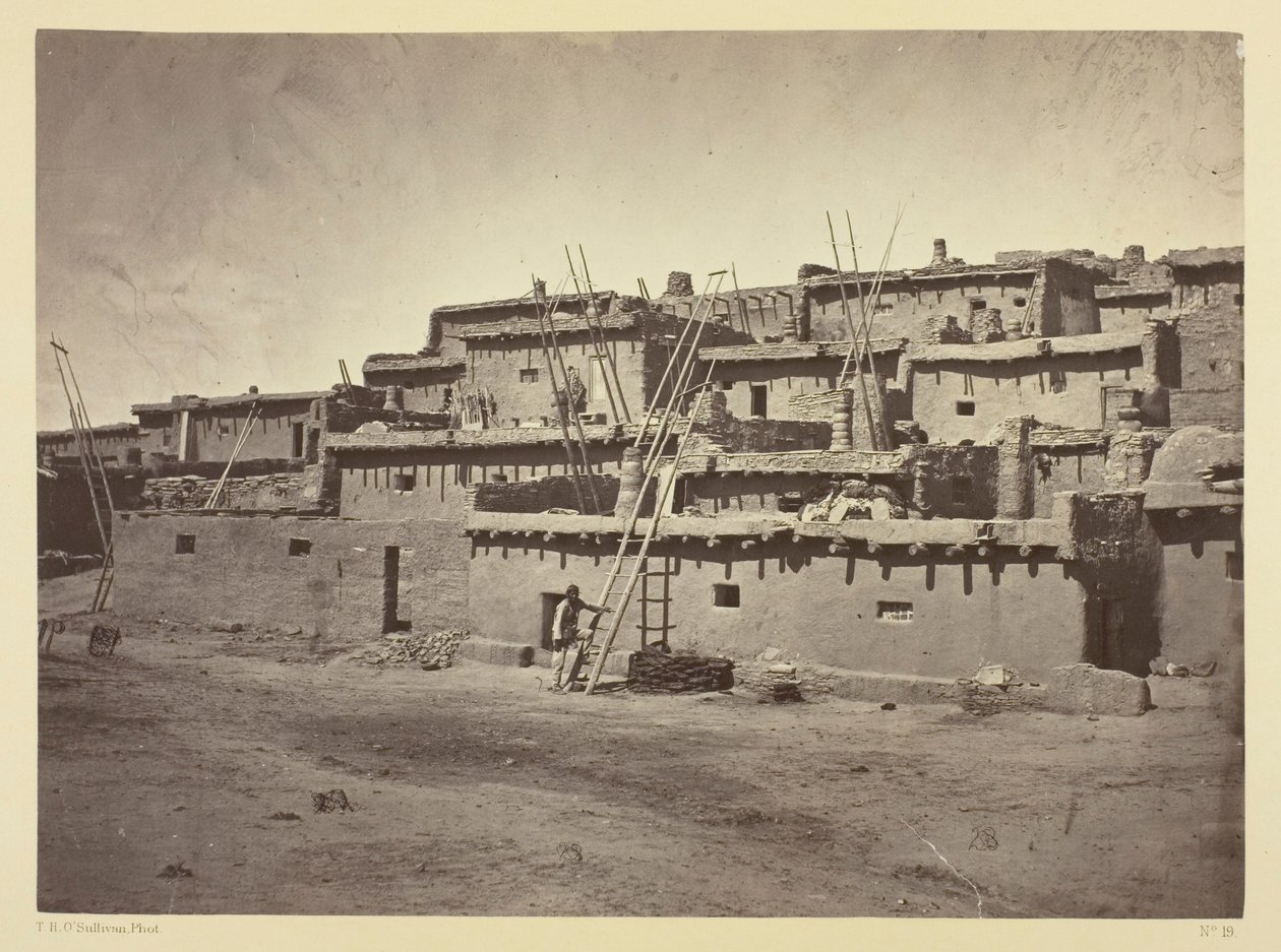Deel van de zuidzijde van het Zuni-pueblo, New Mexico door Timothy O