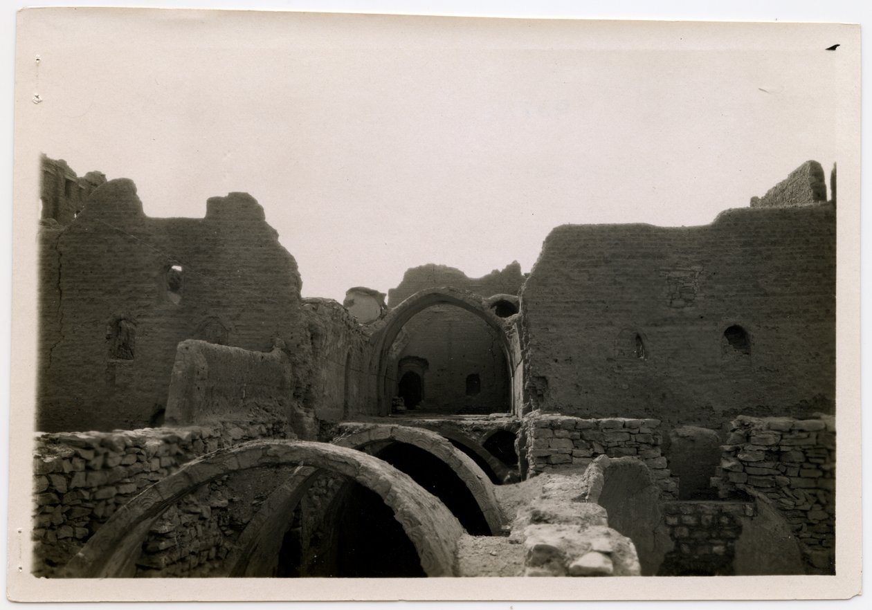 Grote donjon (qasr) van het klooster van St Simeon, Aswan, Egypte, foto door Ugo Monneret de Villard door Ugo Monneret de Villard