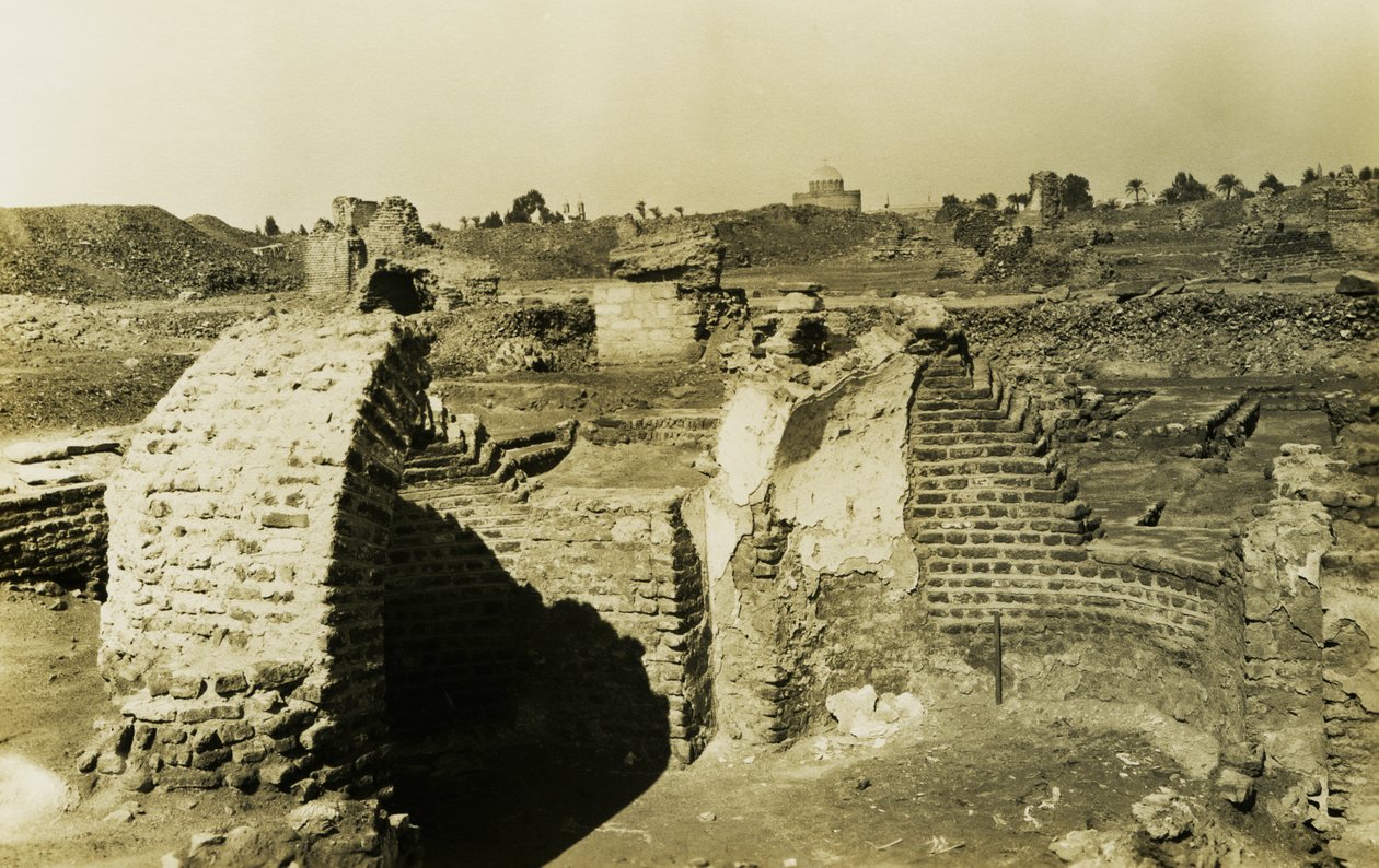 Trilobed gebouw, al-Fustat, Egypte, foto door Ugo Monneret de Villard door Ugo Monneret de Villard