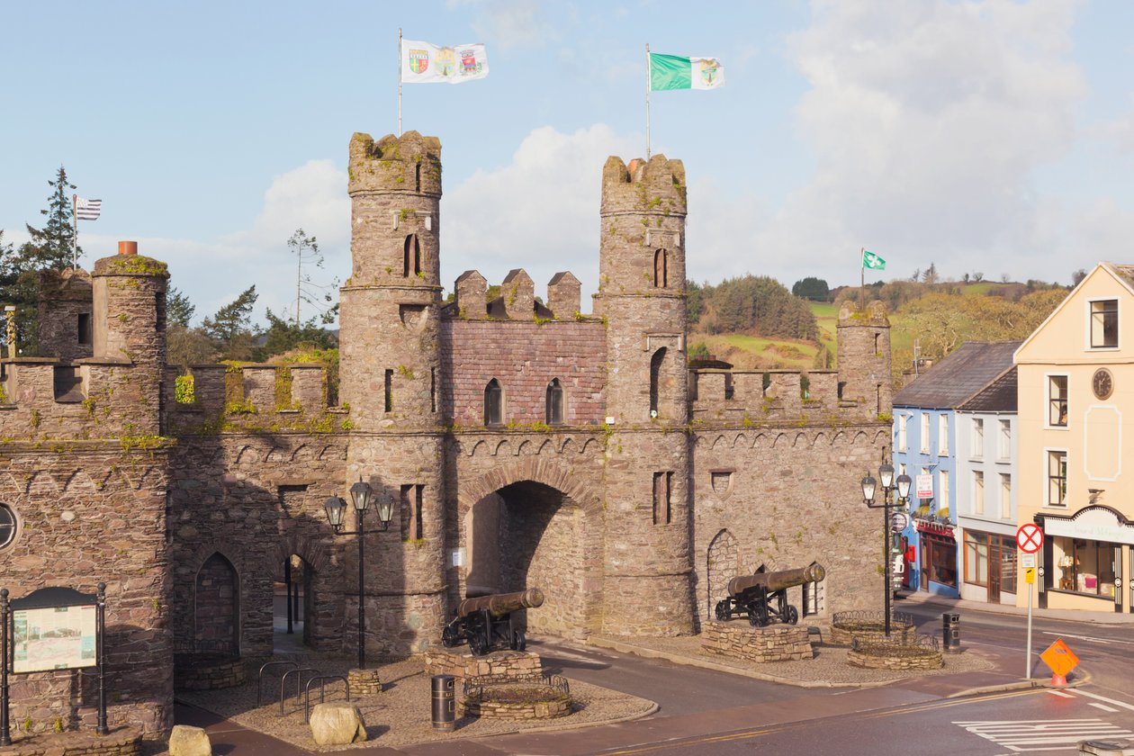 Macroom, West Cork, Ierland. Het kasteel door Unbekannt Unbekannt