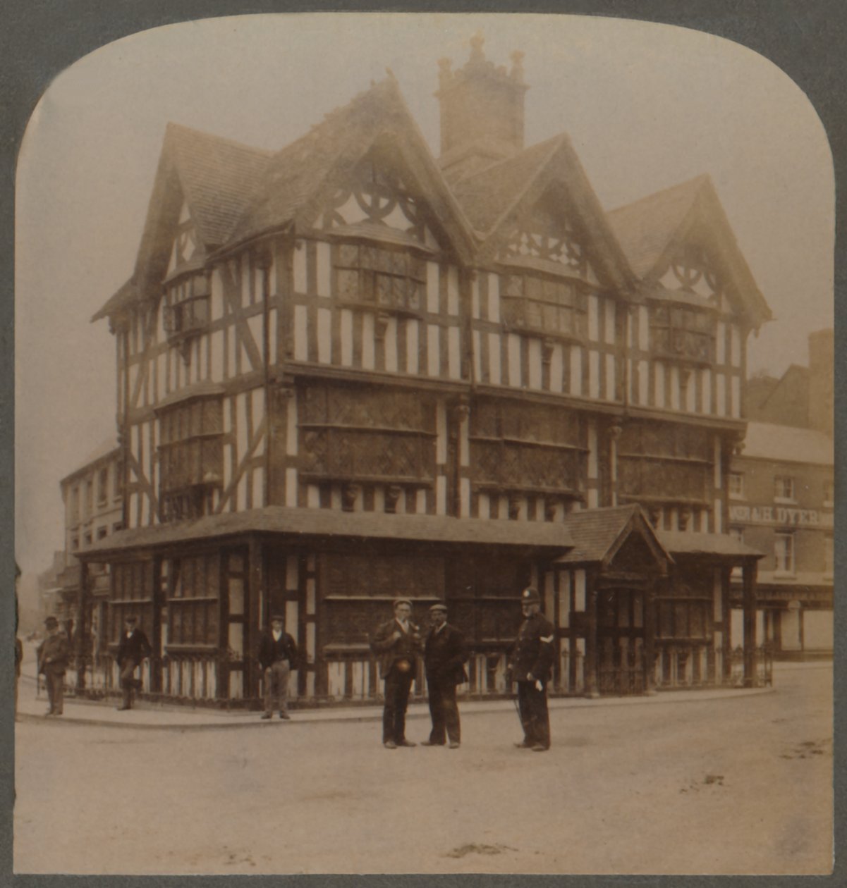 Een relikwie uit de tijd van James I, 1603-25, het oude huis, Hereford, Engeland, c1910 door Unbekannt