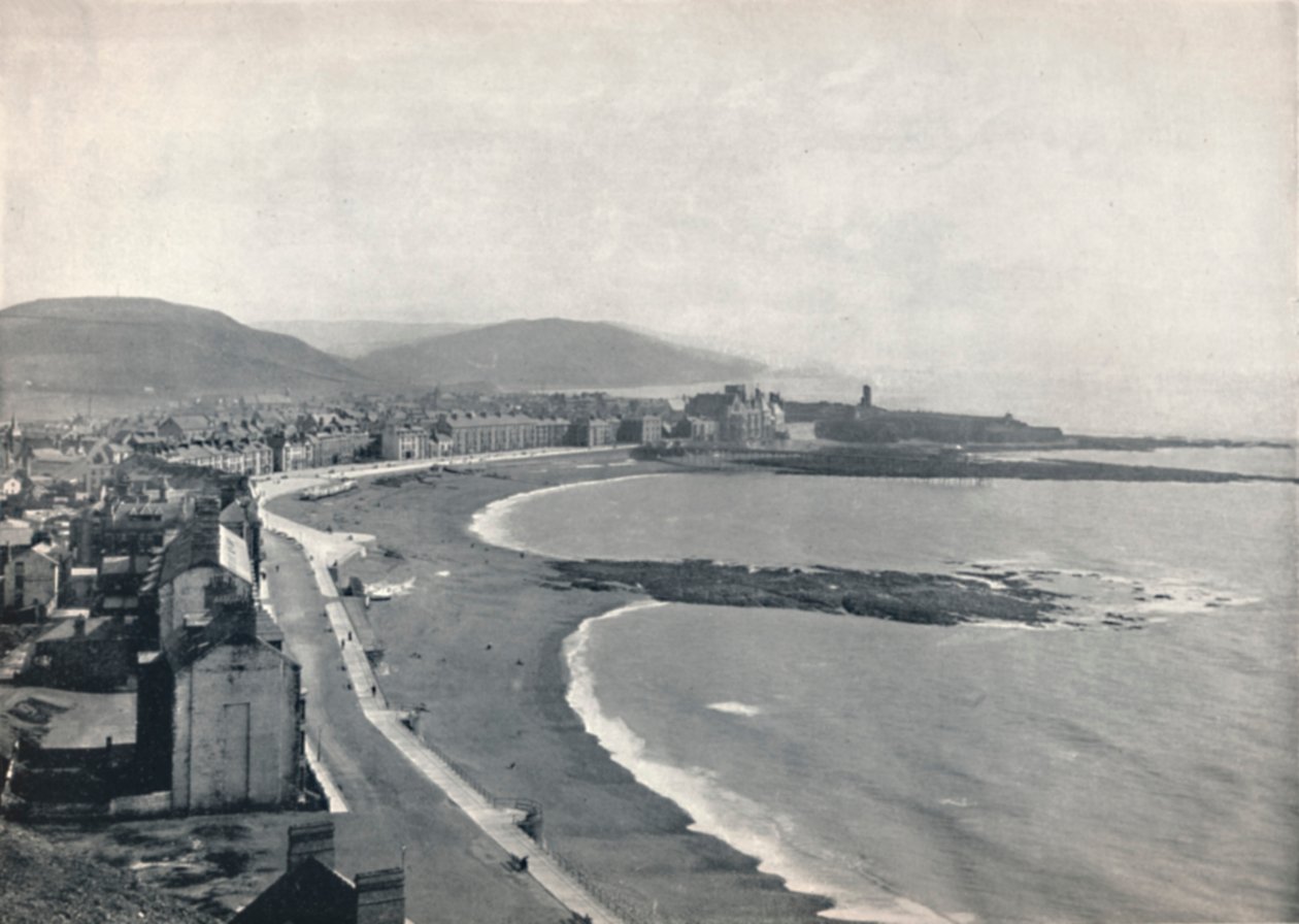 Aberystwith - Uitzicht op de baai, met het kasteel en het universiteitscollege, 1895 door Unbekannt