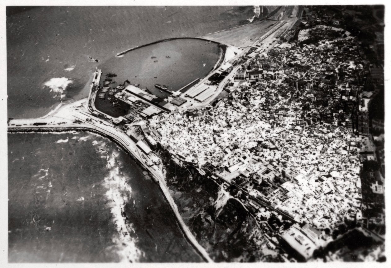 Luchtfoto van Tanger, Marokko, vanuit een Zeppelin, 1930 door Unbekannt