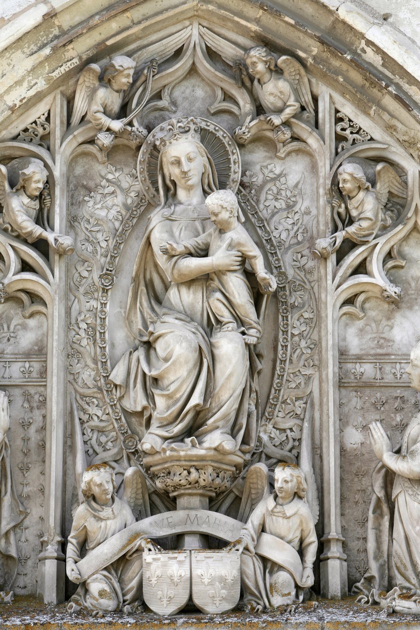 Amboise kasteel kapel timpaan: Maagd en kind, Amboise, Frankrijk door Unbekannt