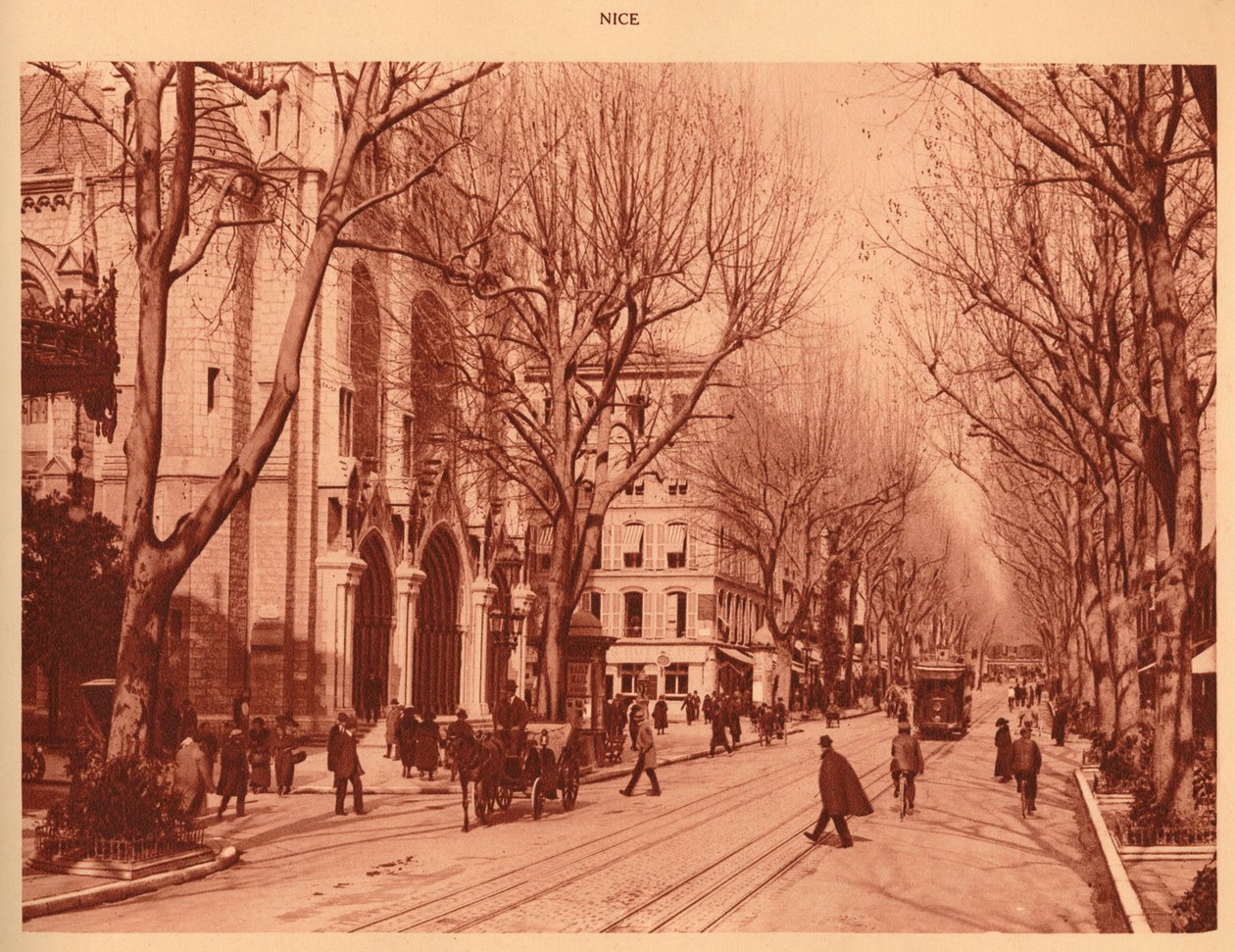 Avenue de la Victoire en Notre-Dame Kerk, Nice, 1930 door Unbekannt