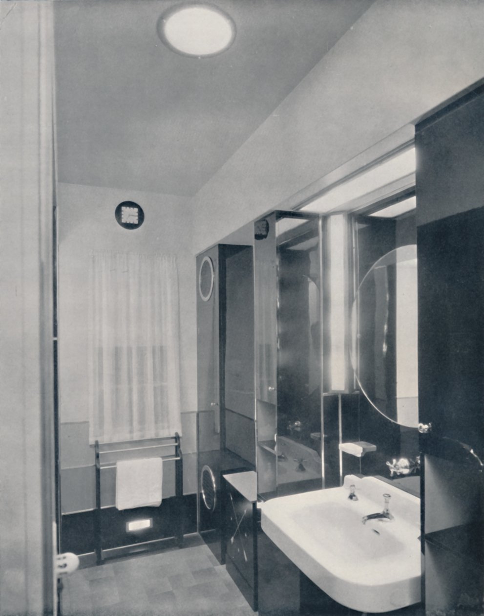 Badkamer voor een man, 1936 door Unbekannt