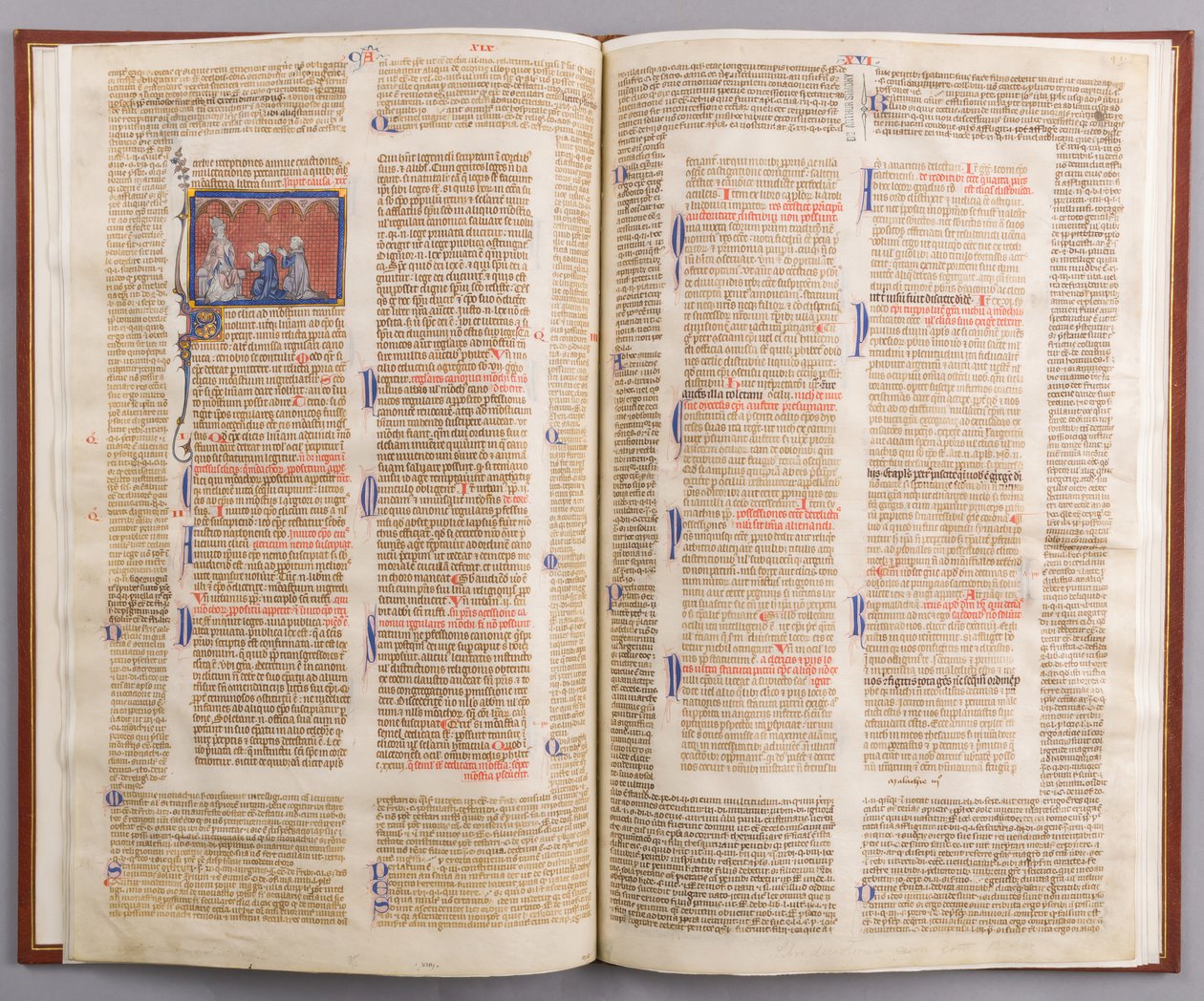 Bifolium met de decretalen van Gratianus, Frans, ca. 1290 door Unbekannt