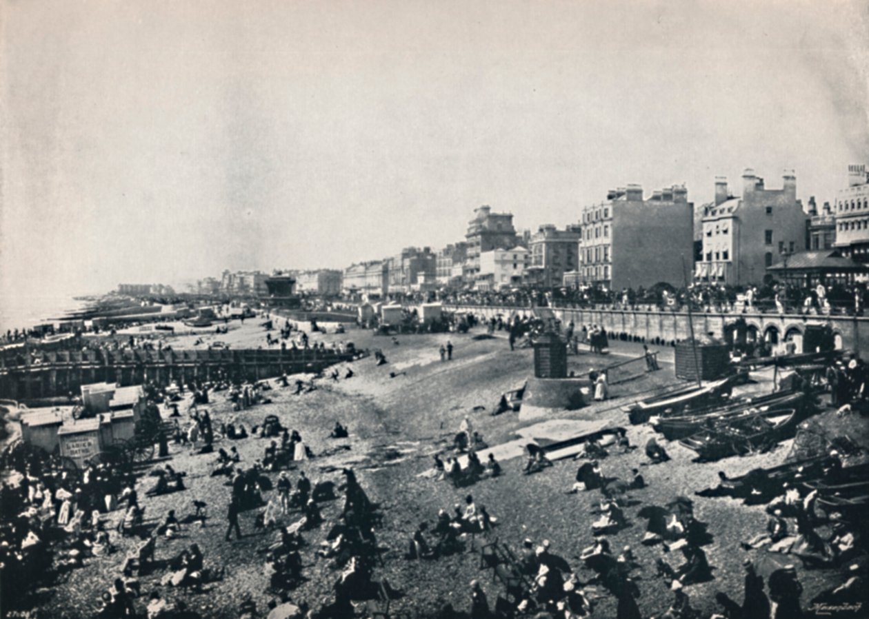 Brighton - Een lang stuk van het strand door Unbekannt