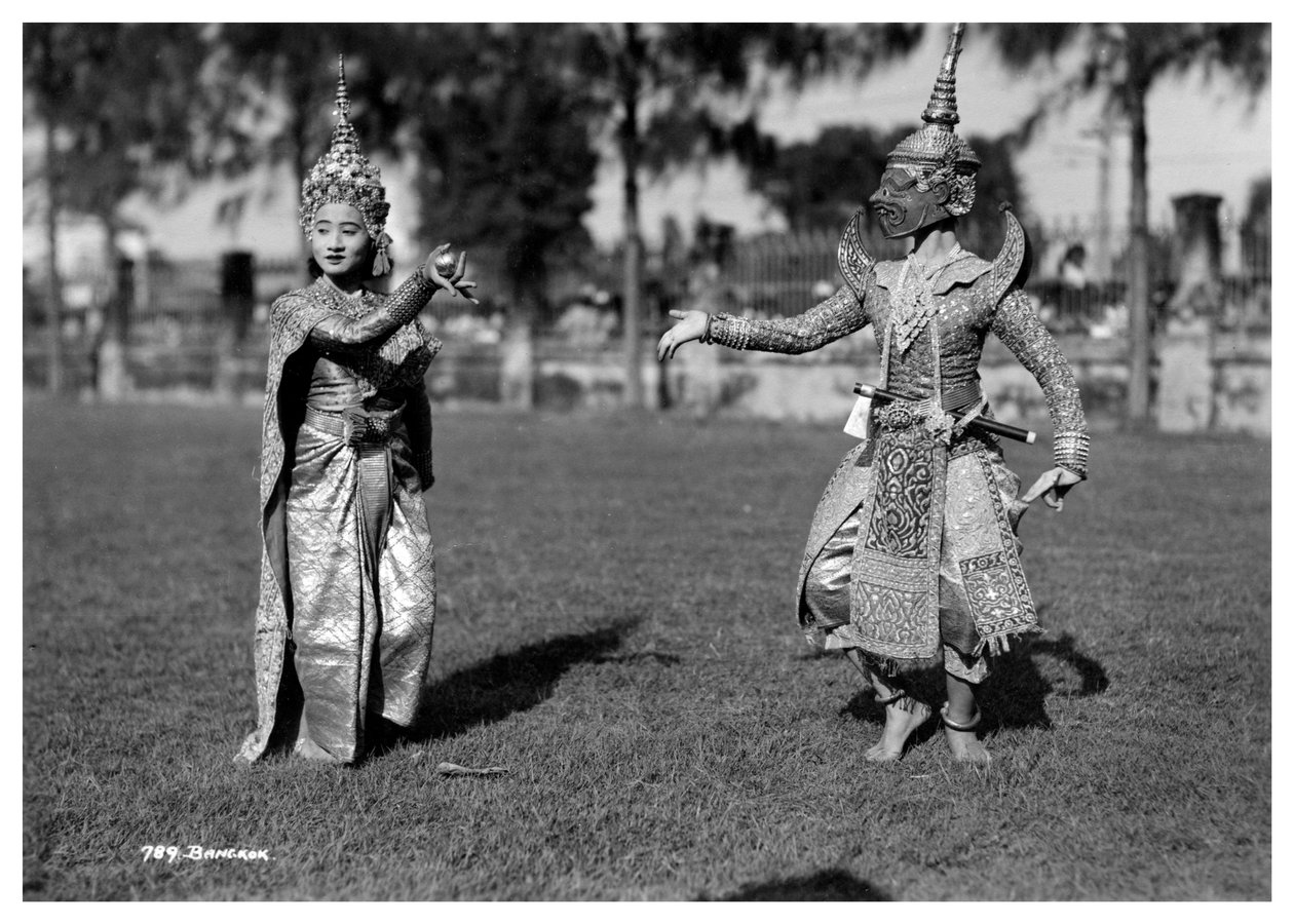 Dansers in traditionele kleding, Bangkok, Thailand, begin 20e eeuw door Unbekannt