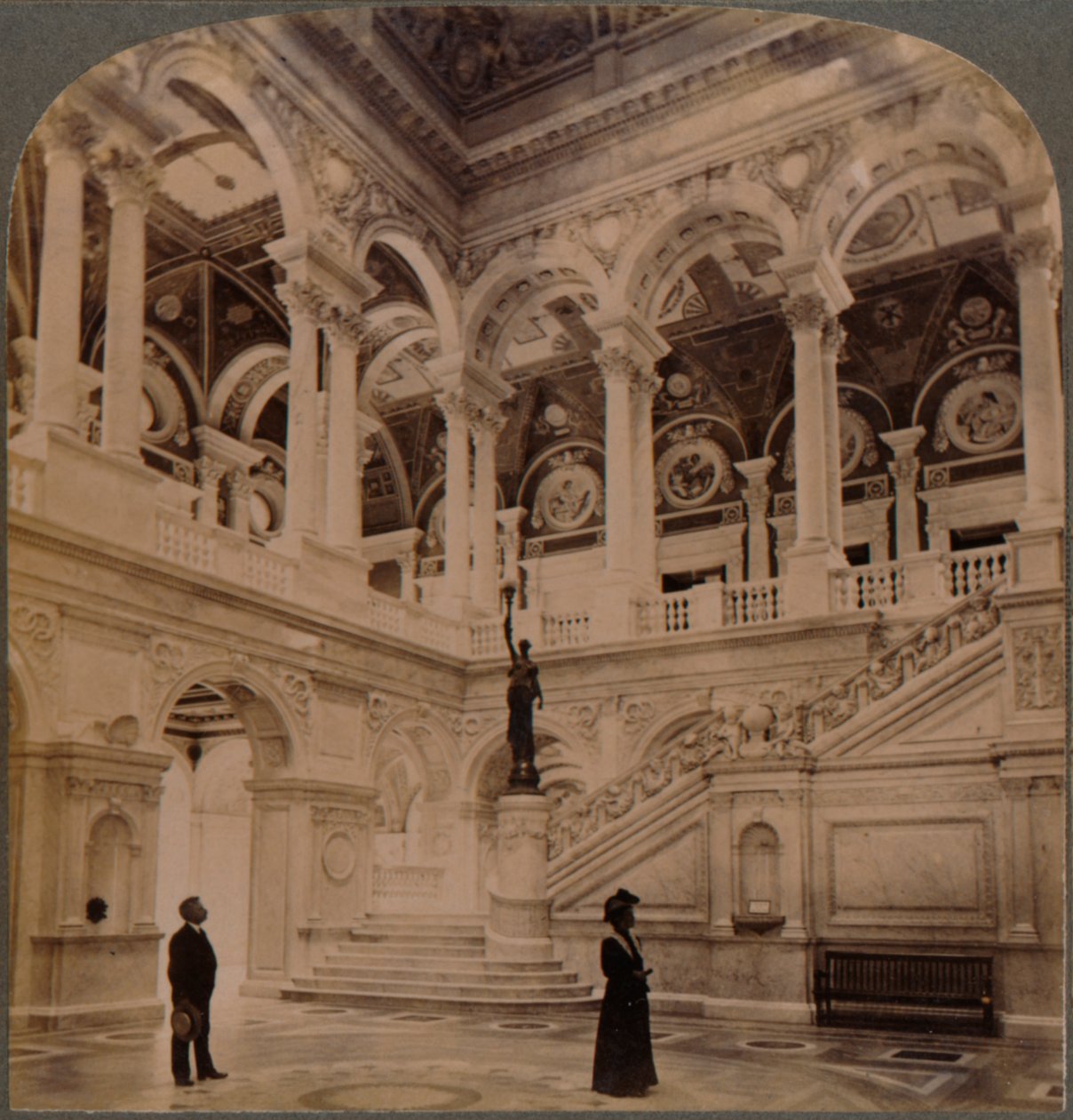 Decoratieve pracht van de ingangshal van de grote Congressional Library, Washington, VS door Unbekannt