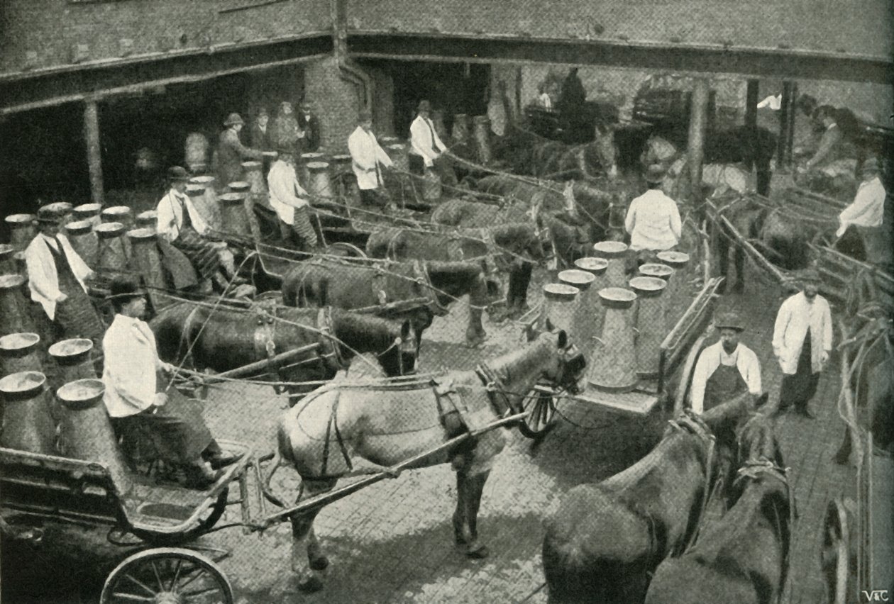 Bezorgwagens vertrekken vanuit Messrs, Freeth en Pococks Centraal Depot in Vauxhall, 1902 door Unbekannt