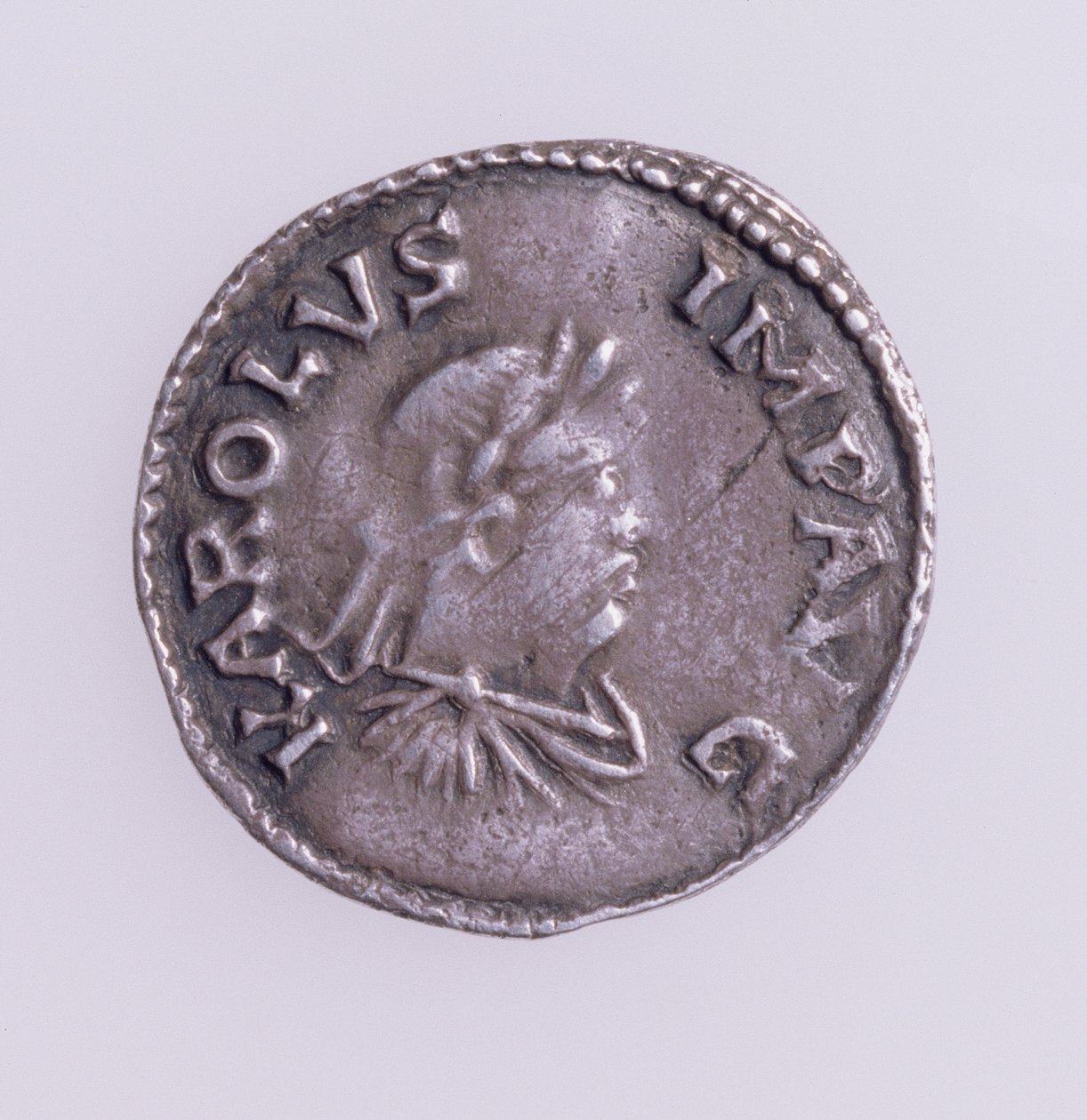 Denier van Karel de Grote (742-814) voorzijde met portret van Karel de Grote, Quentovic Munt 768-814 door Unbekannt