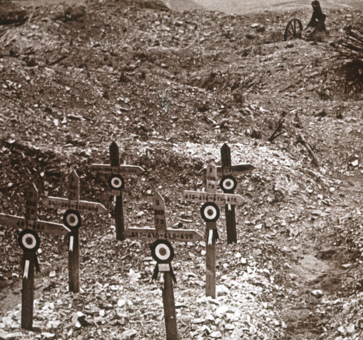 Vernietigde batterij, Fort Vaux, Noord-Frankrijk, ca. 1914-ca. 1918 door Unbekannt