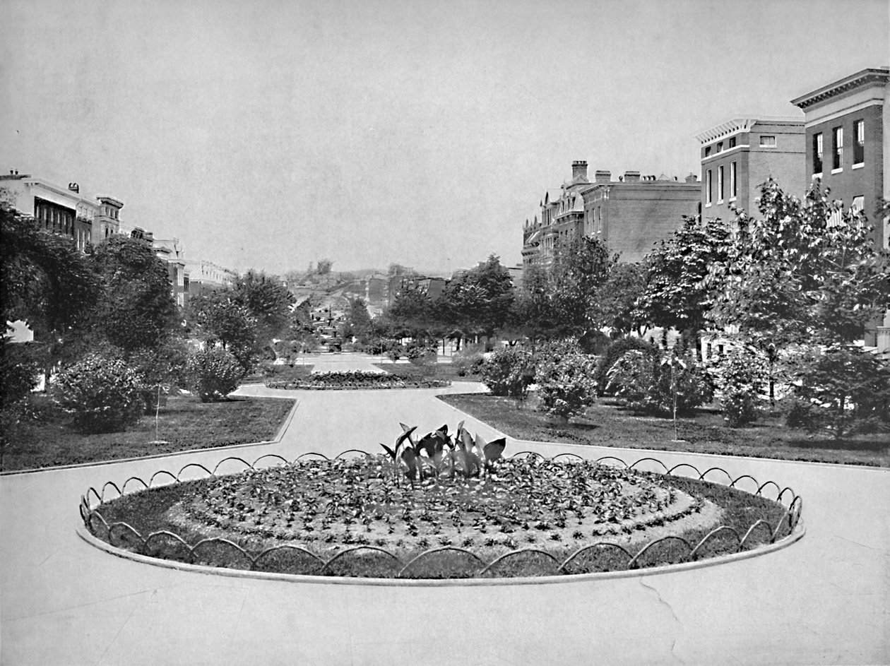 Eutaw Place kijkend naar het noorden, Baltimore, Md., ca. 1897 door Unbekannt