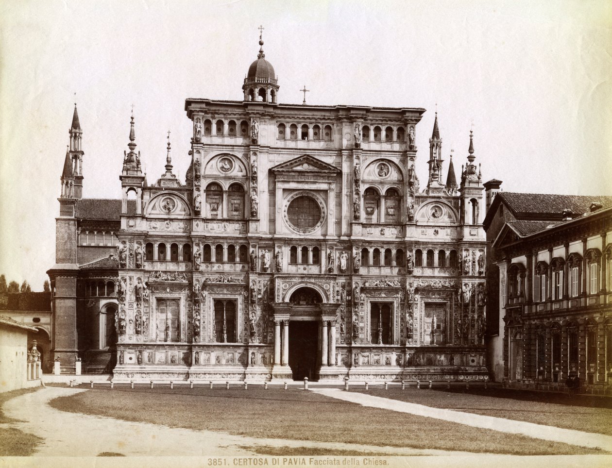 Gevel, Kerk van de Certosa di Pavia Kartuizerklooster van Pavia, Lombardije, Noord-Italië, 1890 door Unbekannt