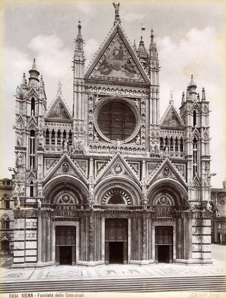 Gevel van de kathedraal van Siena, Italië, eind 19e of begin 20e eeuw door Unbekannt