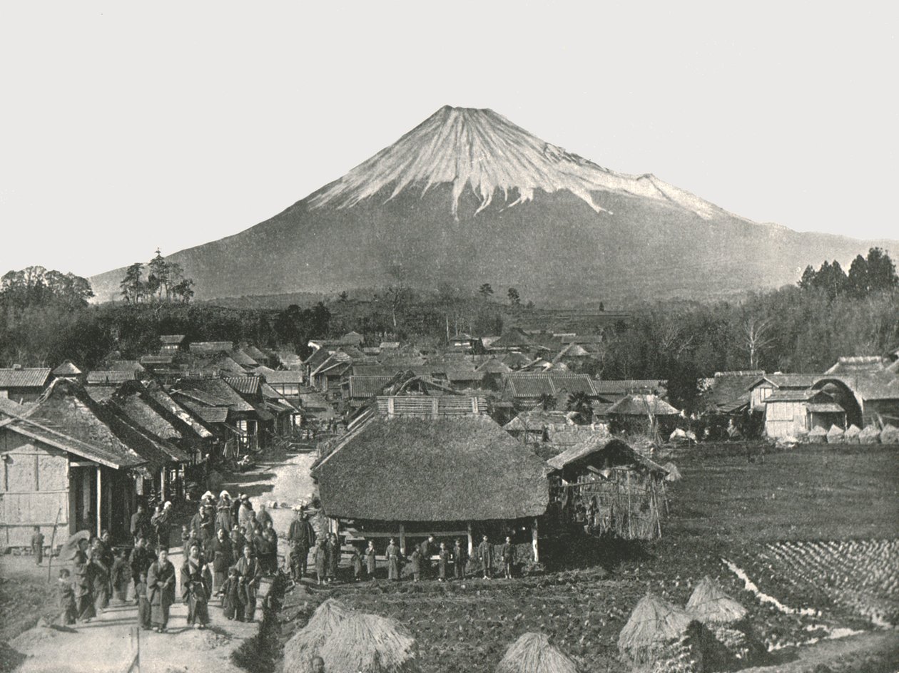 Fujiyama, De Heilige Berg, vanuit Jedzumi Dorp, Japan, 1895 door Unbekannt