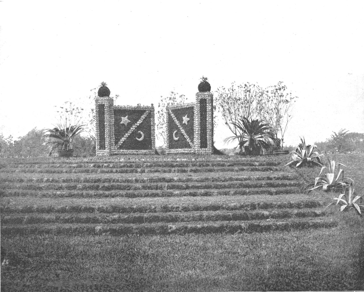 Gates Ajar, Washington Park, Chicago, Illinois, VS door Unbekannt