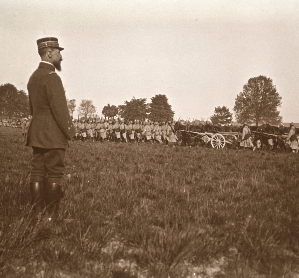 Generaal Henri Gouraud, Champagne, Noord-Frankrijk, ca. 1914-ca. 1918 door Unbekannt