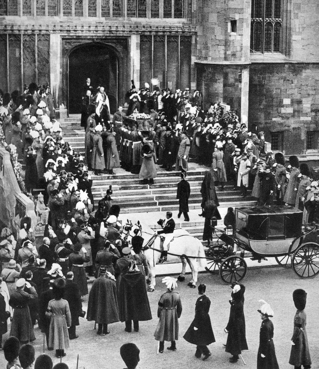 Rustplaats van George V, St Georges Kapel, Windsor Kasteel, 28 januari 1936 door Unbekannt