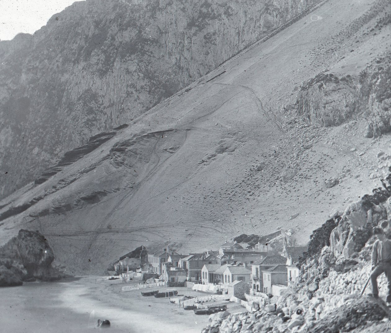 Gibraltar, Catalan Bay, ca. 1910 door Unbekannt