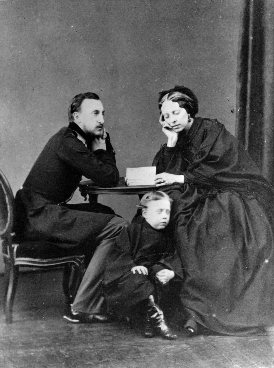 Grootvorst Nikolaas Nikolaevitsj de oudere van Rusland met zijn vrouw en zoon, ca. 1861-ca. 1863 door Unbekannt