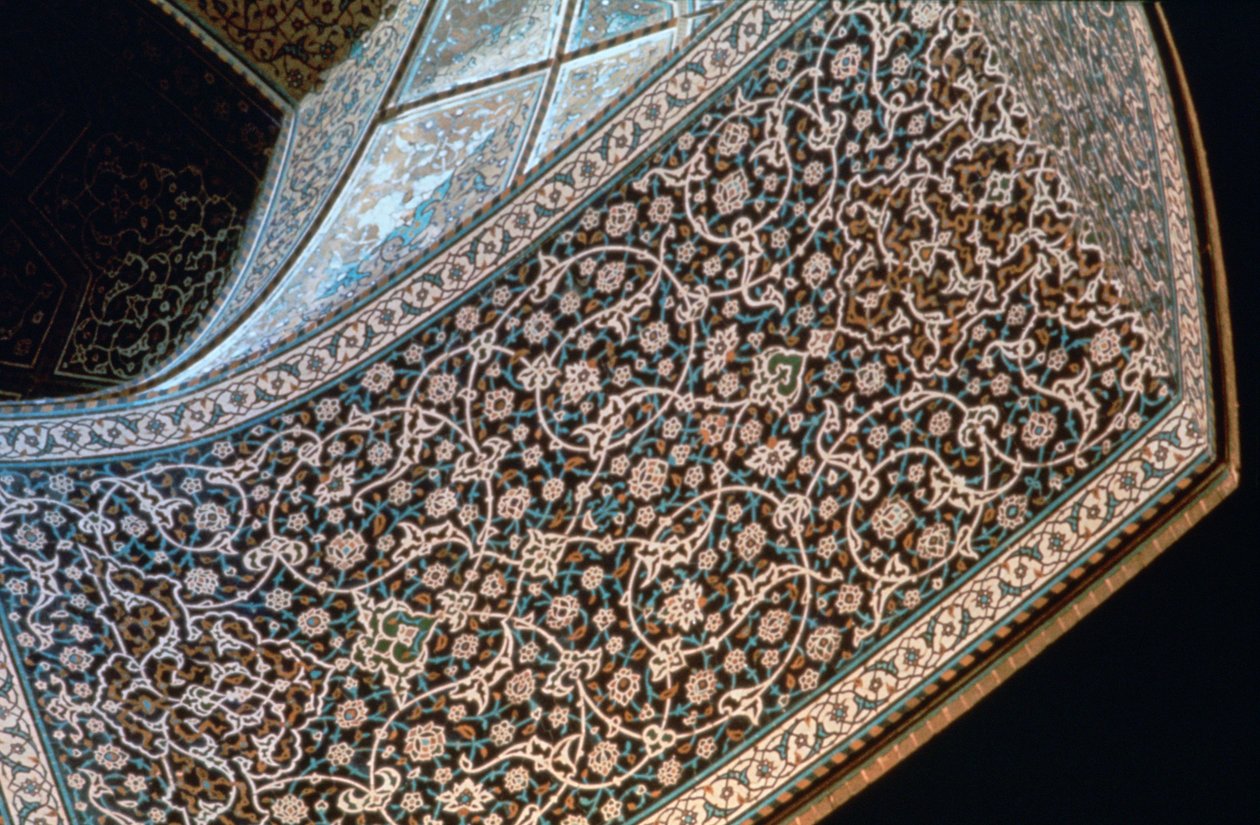 Interieur van een boog, Moskee van Sheikh Lutfullah, Isfahan, Perzië, ca. 1615 door Unbekannt