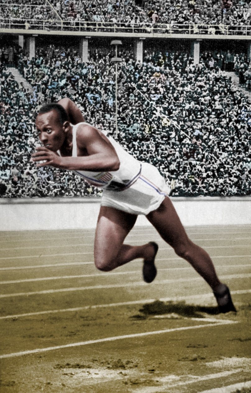 Jesse Owens aan de start van de 200 meter op de Olympische Spelen van Berlijn, 1936 door Unbekannt