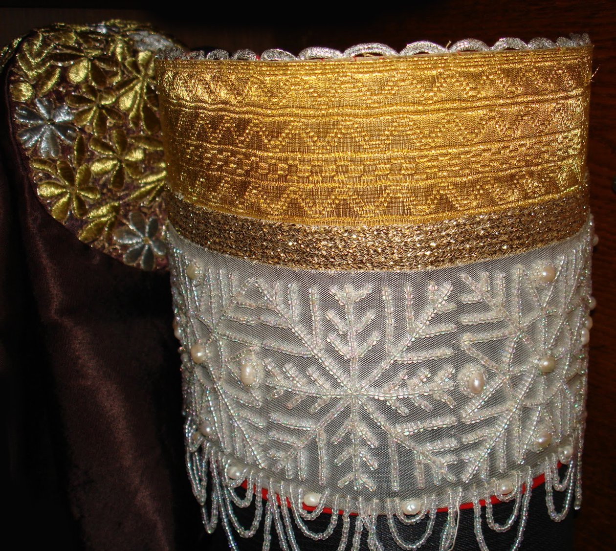 Kokoshnik, begin 19e eeuw door Unbekannt