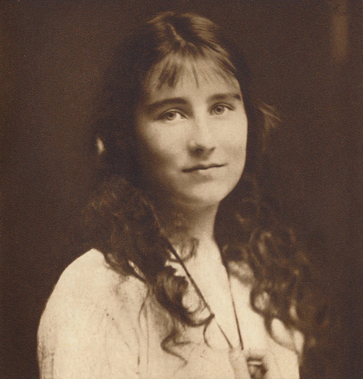 Lady Elizabeth Bowes-Lyon als jong meisje, ca. 1917, 1937 door Unbekannt