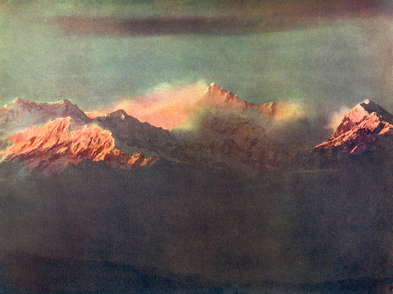 Laatste stralen van licht op Kinchenjunga, ca. 1910 door Unbekannt