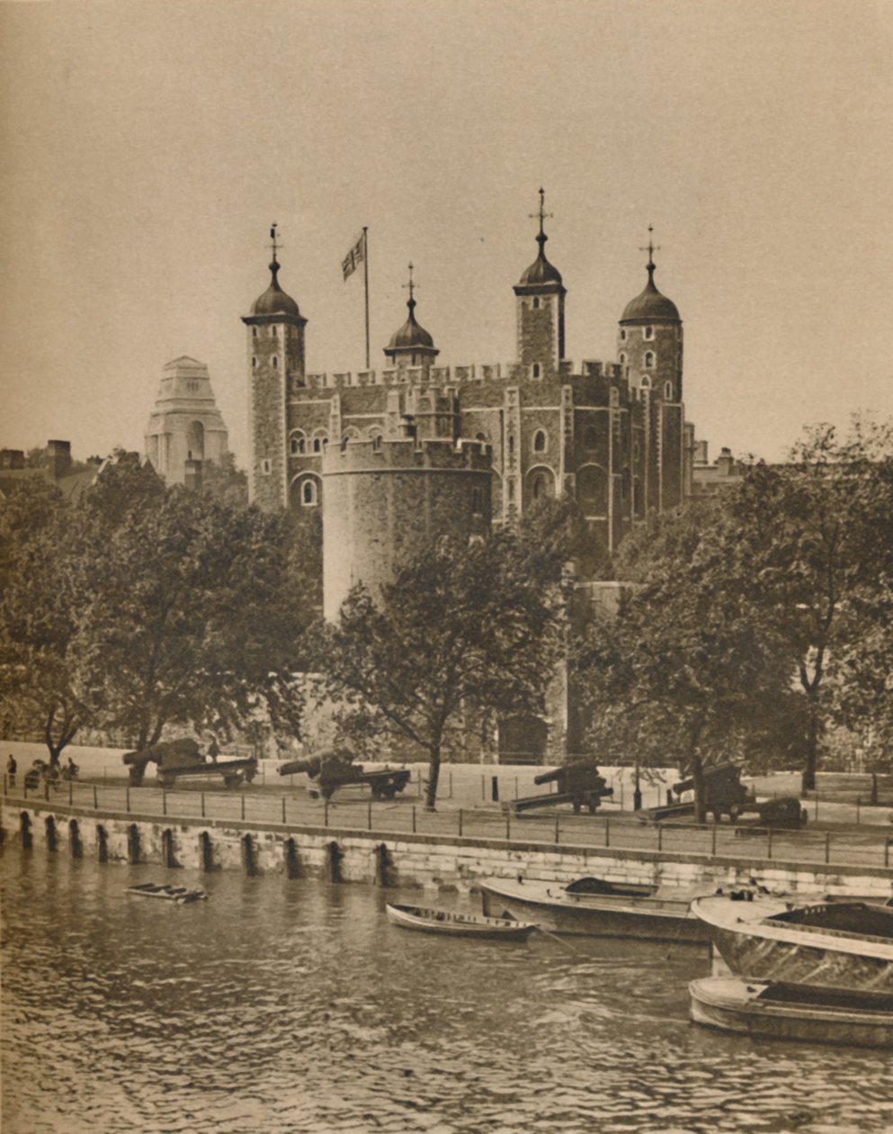 Londens oudste en nieuwste openbare gebouwen vanaf Tower Bridge door Unbekannt