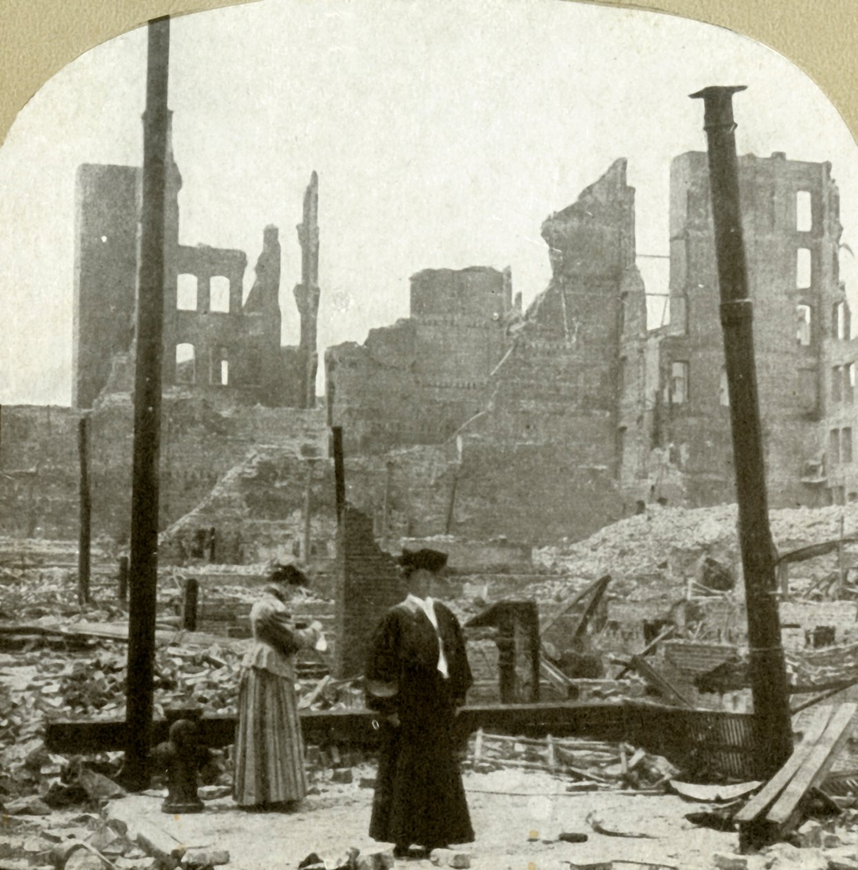 Kijkend naar het noordoosten vanaf de hoek Ellis en Powell Sts, 1906 door Unbekannt