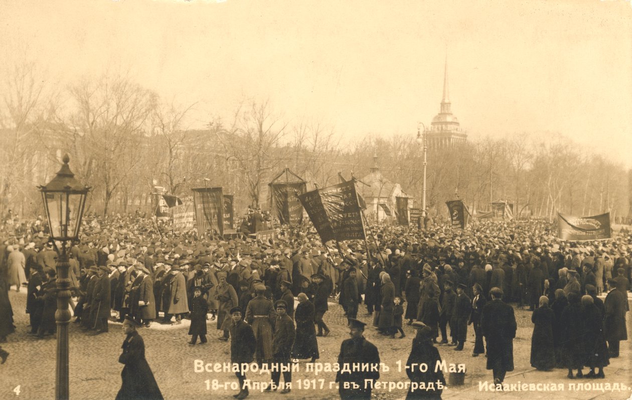 Demonstranten in Sint-Petersburg, Russische Revolutie door Unbekannt