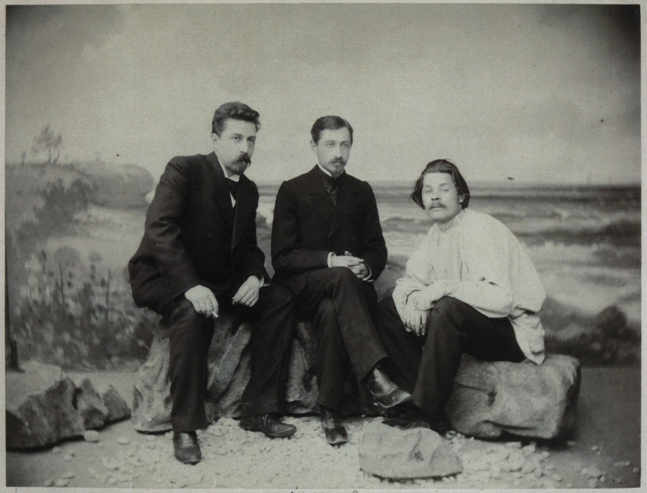 Maxim Gorki, Ivan Boenin en Nikolai Teleshov, 1900 door Unbekannt