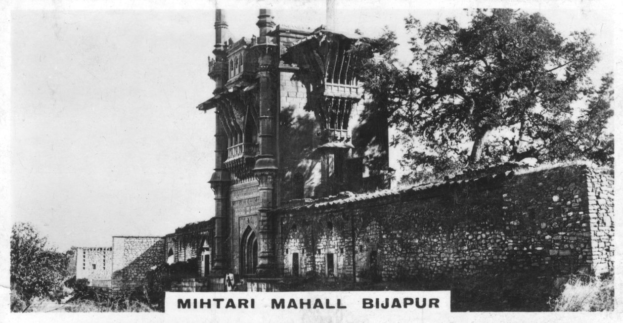 Mihtari Mahall, Bijapur, Karnataka, India door Unbekannt