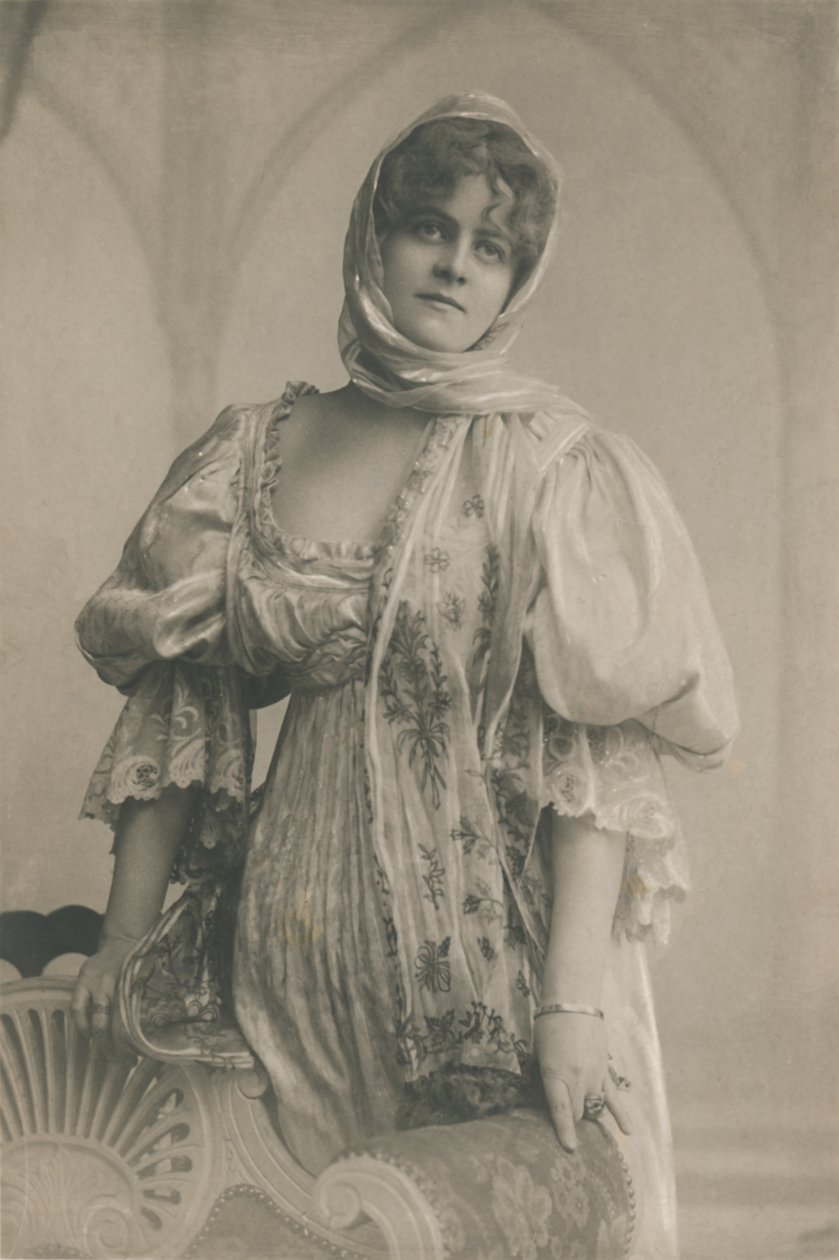 Miss Marie Studholme, 1872-1930, ca. 1930 door Unbekannt